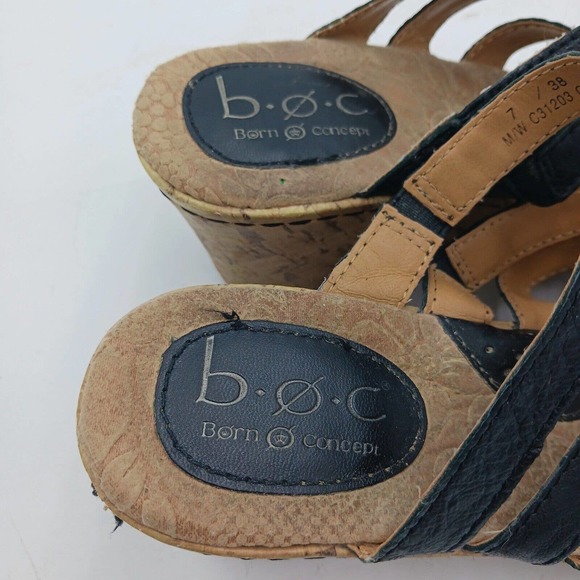 boc Born Concept women's black leather sandals wedge heel Size 7 heel 2 3/4" - Picture 5 of 6